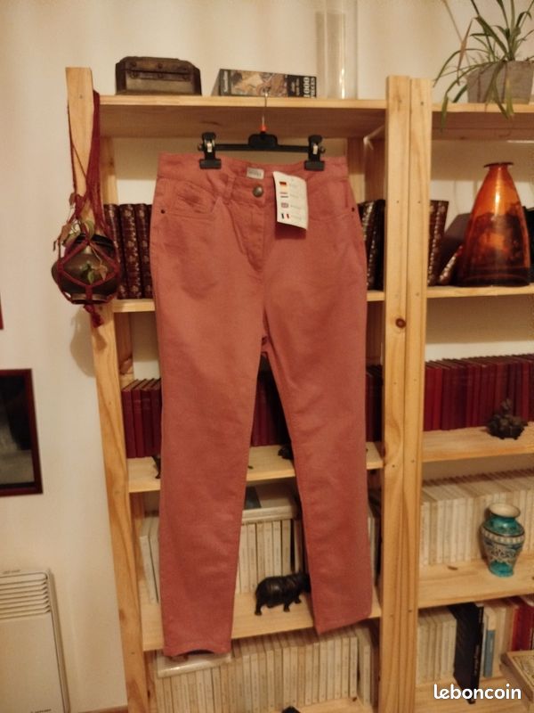 Pantalon rose taille 40 (image 1)