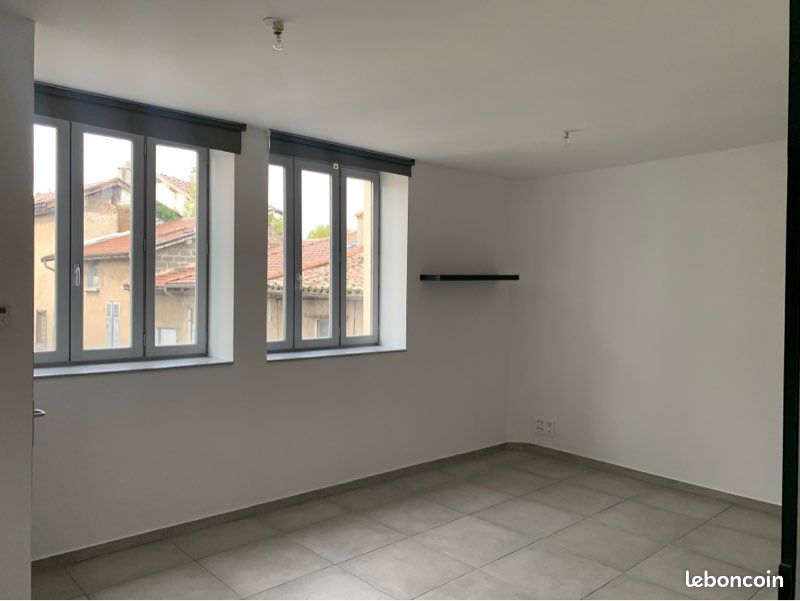Appartement a louer bourgoin-jallieu - 2 pièce(s) - 37 m2 - Surfyn