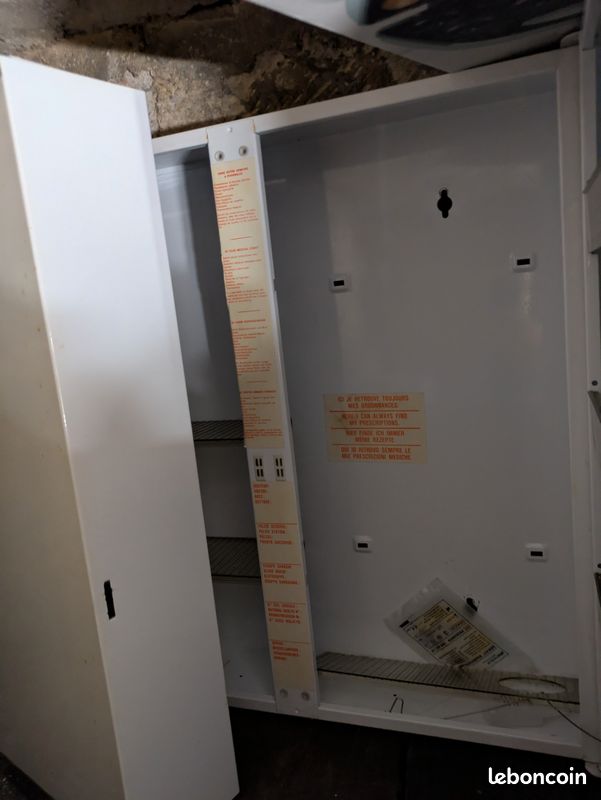 Grande armoire à pharmacie, 2 clés, vintage en métal (image 3)