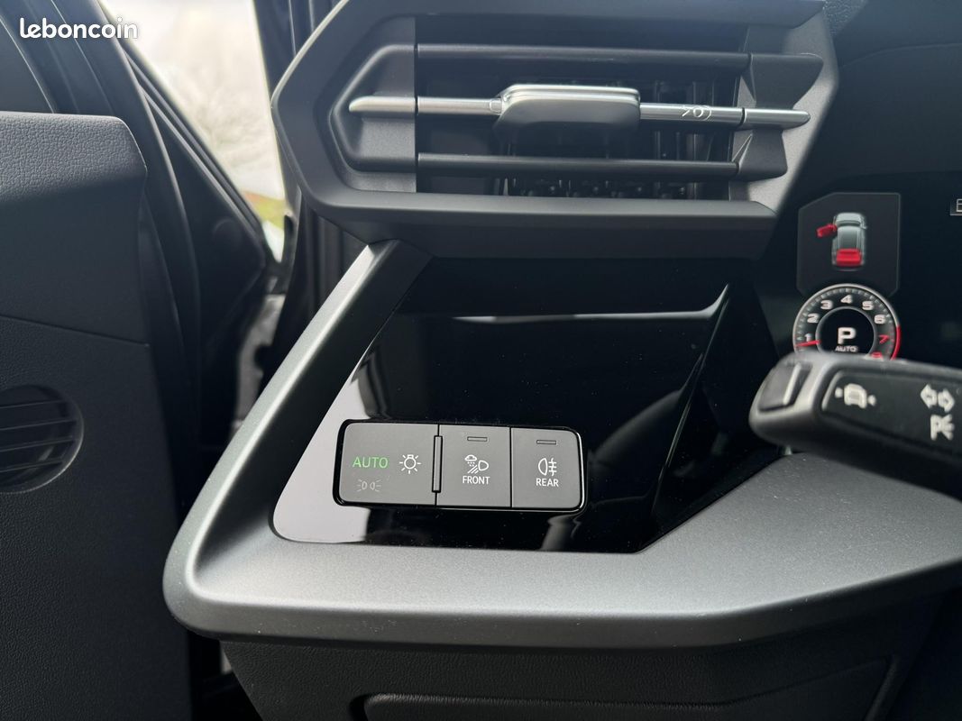 AUDI A3 Sportback TFSI Mild Hybrid 116 S tronic 7 Business Executive (image 13)