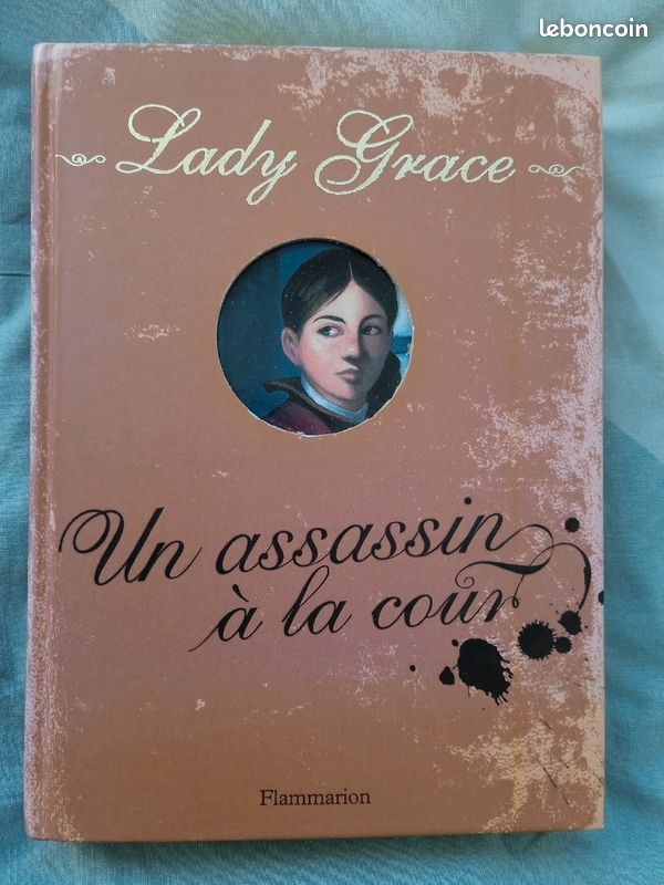 Vends livre "un assassin à la cour" de Lady Grace (image 1)
