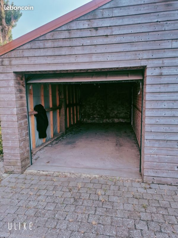 Garage · à Quaëdypre · 80 €/mois