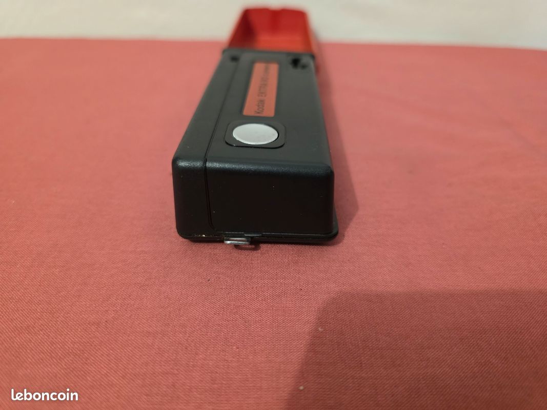 110 POCKET CAMERA / KODAK EKTRA 90 / VINTAGE 1987 (TESTED