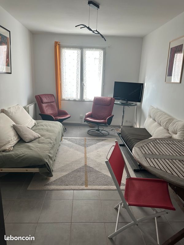 Appartement 1 pièce 27 m² · à Rezé · 27 m² · 360 €/mois