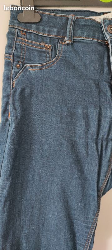 Jeans Push Up Bershka (image 3)