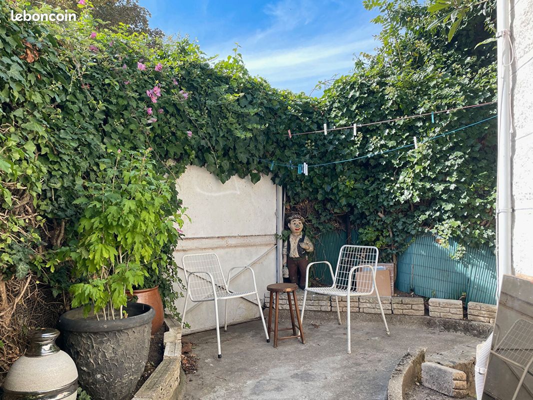 Maison 3 pièces 57 m² · à Clamart · 57 m² · 300 000 €