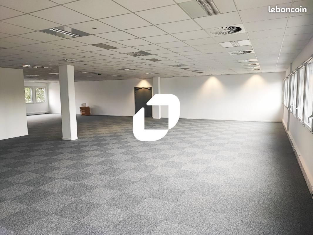 Bureaux 353 m² (image 1)