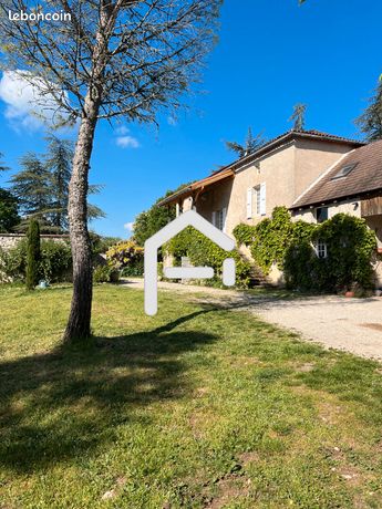 Propriété 8 pièces 210 m²
