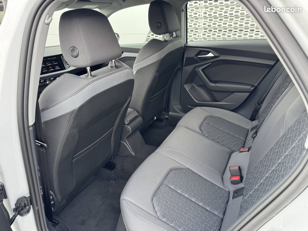 AUDI A1 Sportback 25 TFSI 95 ch BVM5 Design (image 22)
