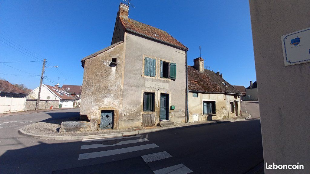 Maison 6 pièces 170 m² · à Arnay-le-Duc · 170 m² · 29 000 €