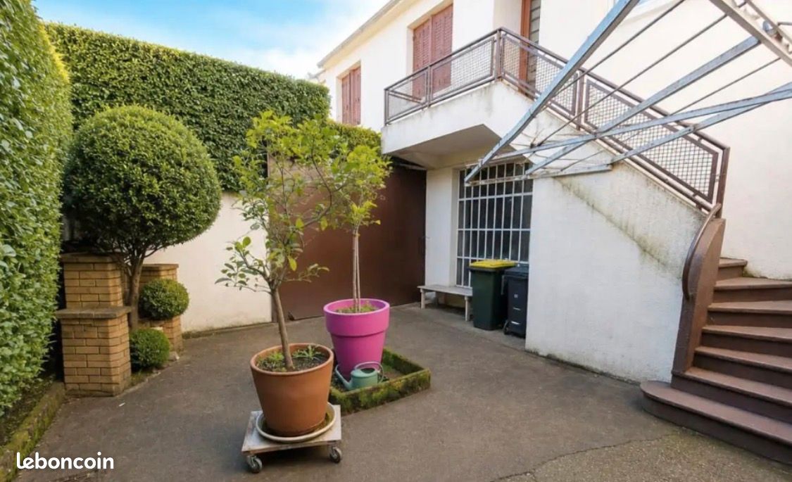 Maison 5 pièces 65 m² · à Dommartin · 65 m² · 300 000 €
