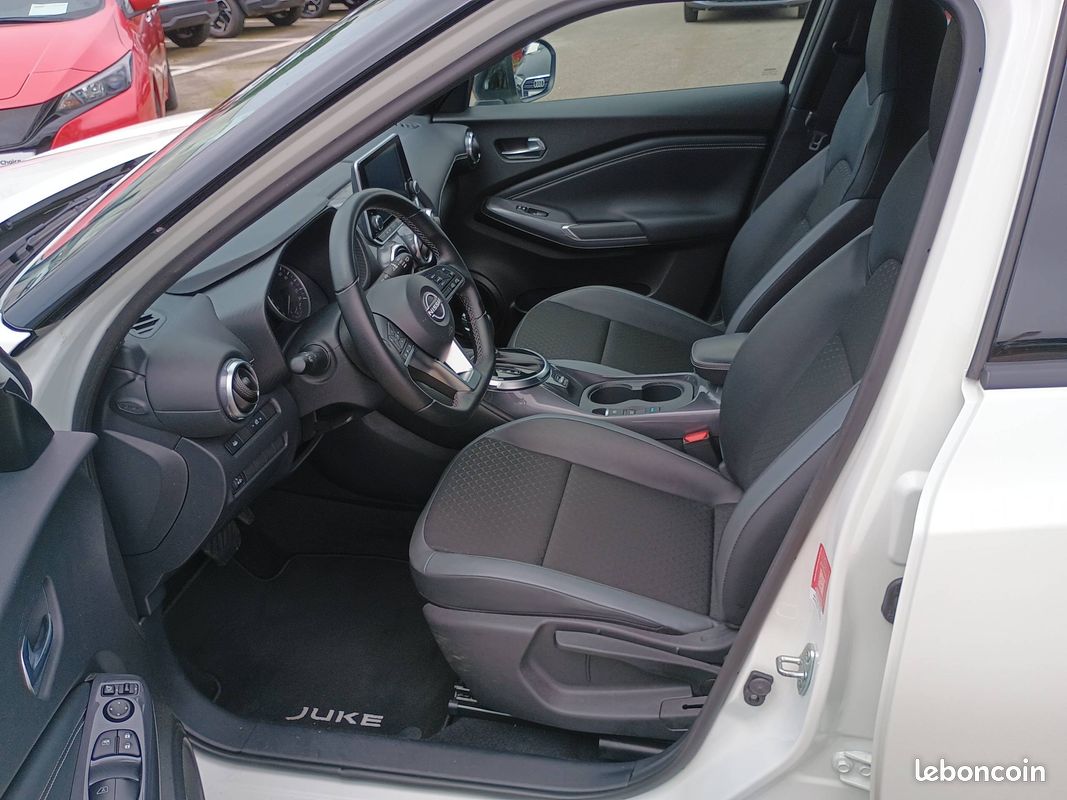 NISSAN Juke HYBRID 143 N-Connecta (image 9)