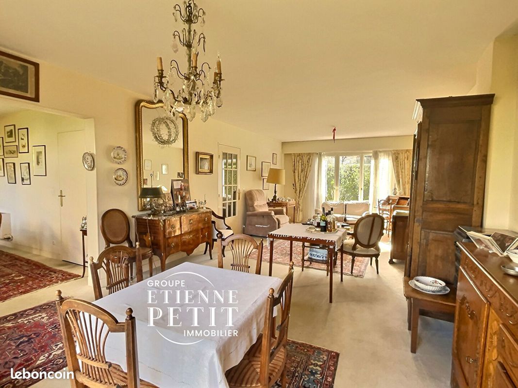 Maison 8 pièces 170 m² · à Saint-Germain-en-Laye · 170 m² · 785 000 €