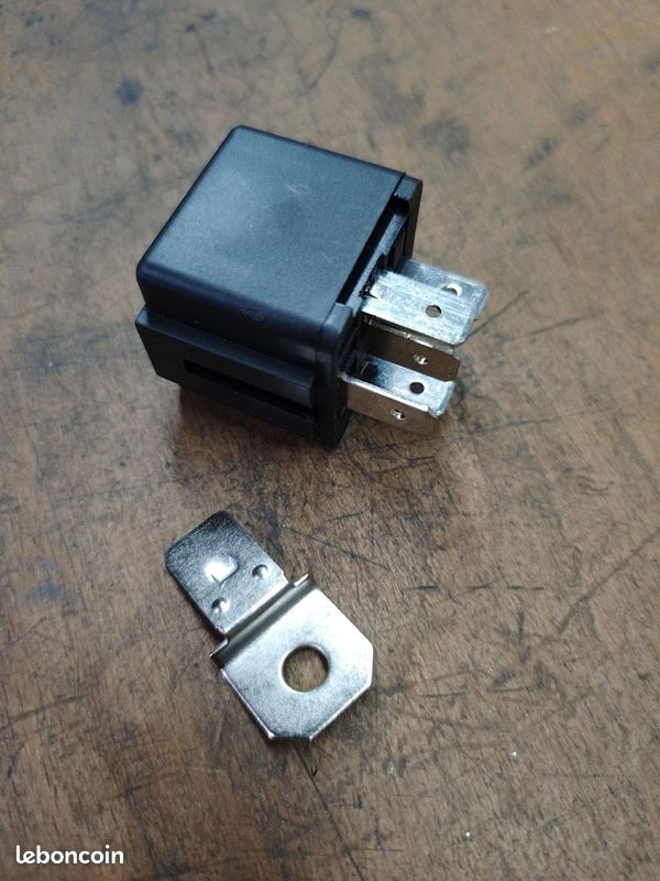 Mini relais 12 v (image 1)