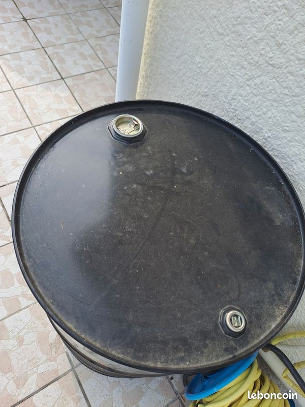 Tonneau fut 200L metal (image 3)