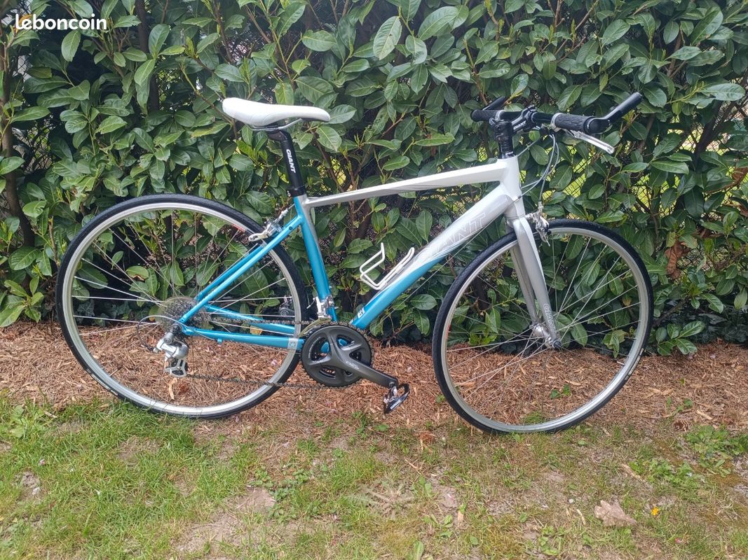 Giant Dash taille S - vélo de route équipé Shimano (image 1)