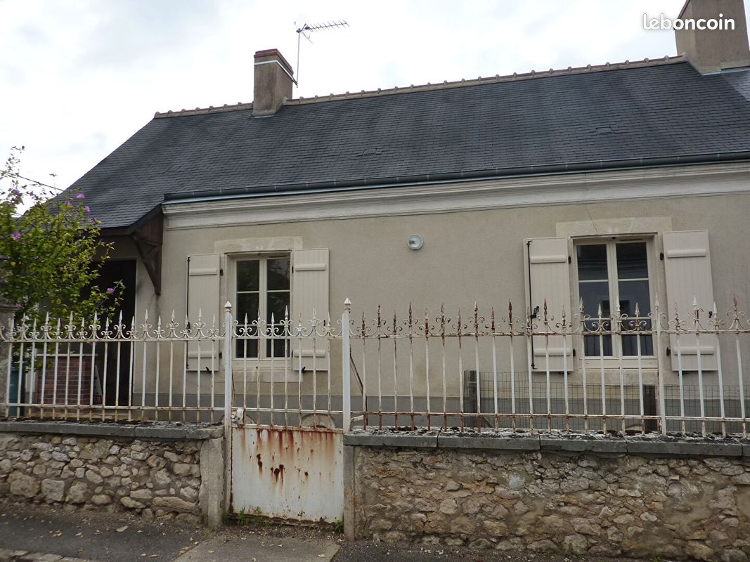 Maison 3 pièces 68 m² · à Le Breil-sur-Mérize · 68 m² · 570 €