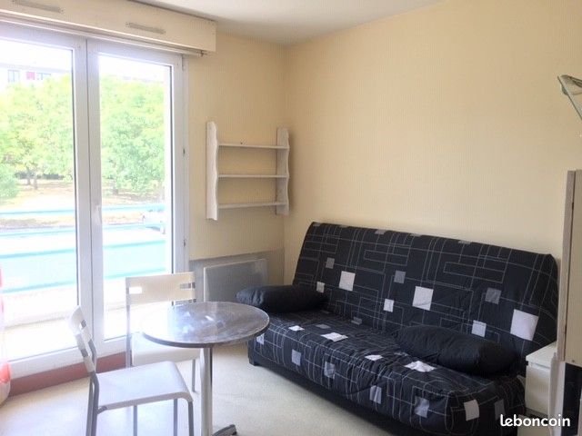 Appartement 1 pièce 18 m² · à Joué-lès-Tours · 18 m² · 410 €