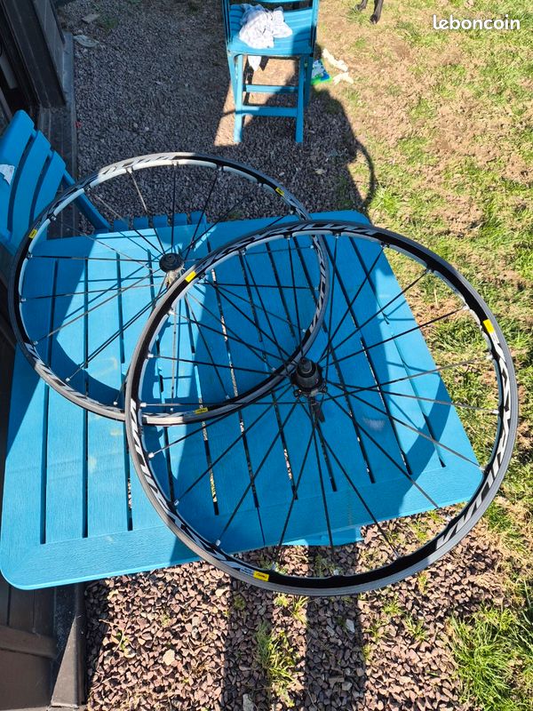 Paire De Roues Mavic Ksyrium Elite S 700c - Pour Pièces Détachées / Défectueux
