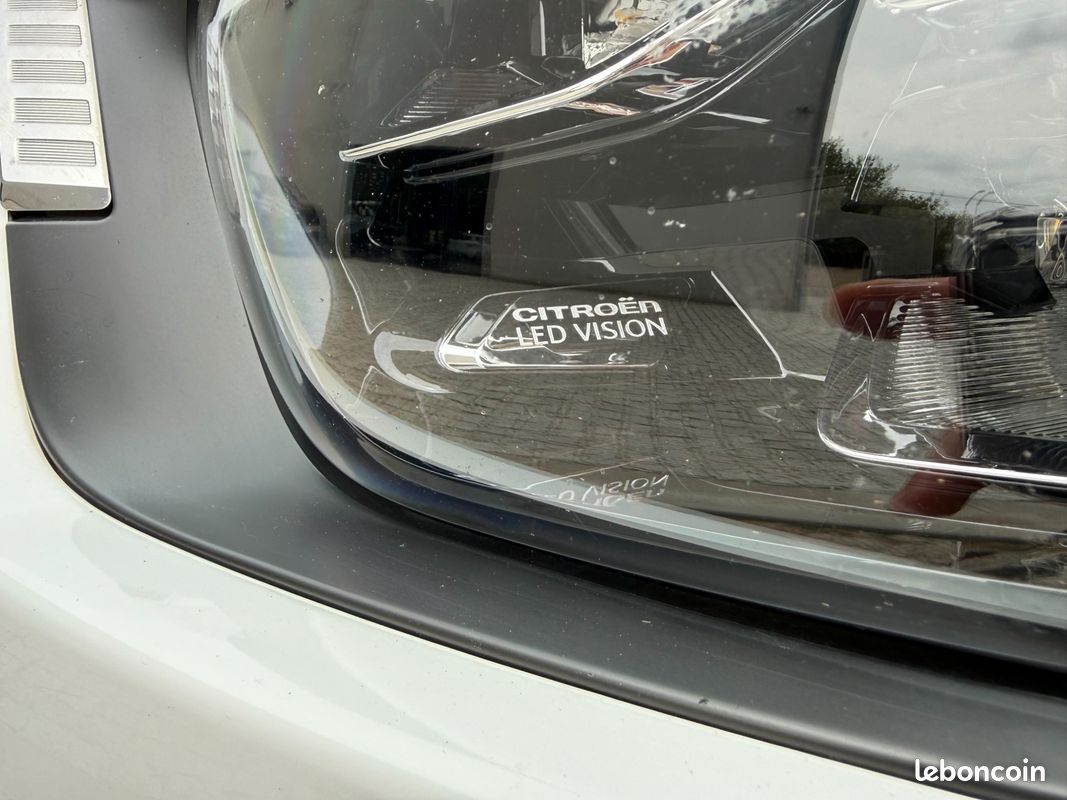 CITROEN C3 GENERATION-III 1.2L 82CH SHINE * DISTRIBUTION NEUVE * GPS * RADARS RECUL * CARPLAy (image 23)
