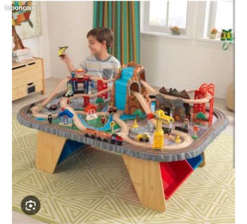 Table de jeux circuit train (image 1)
