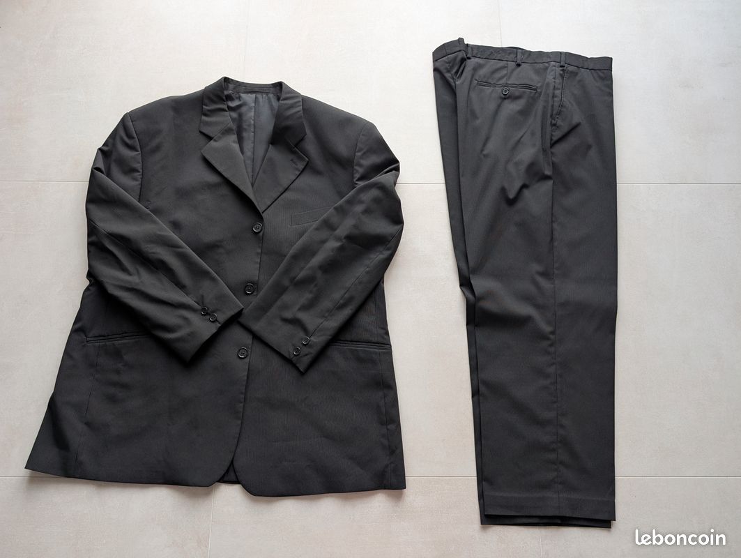 Costume noir à rayures - grande taille (image 1)