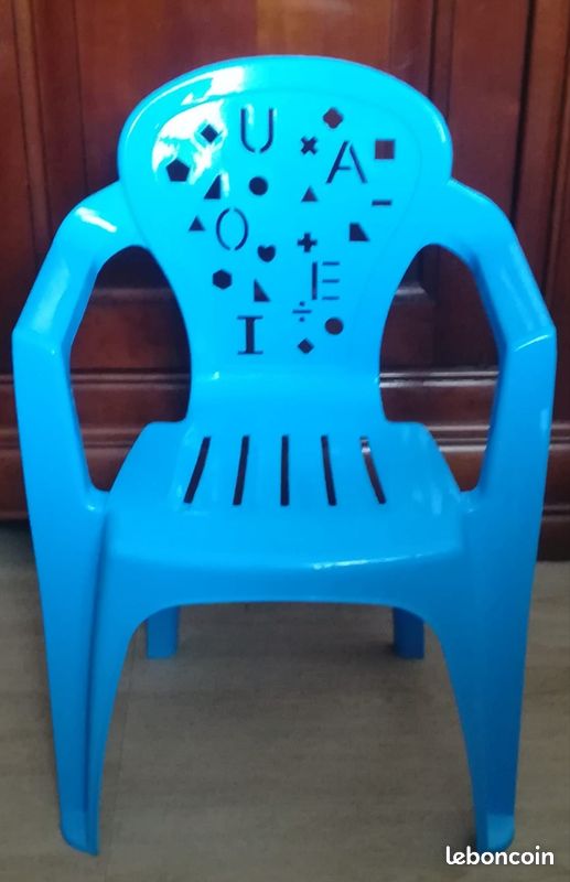 Fauteuils en plastique dur - pour enfants jusqu’a 4 ans – usage interieur ou exterieur – chambre – salon – camping - jardin (image 2)