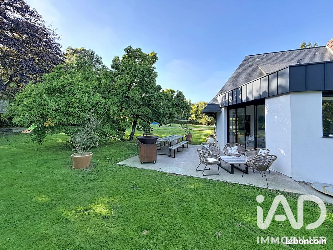 Maison 8 pièces 256 m² · à Quincampoix · 256 m² · 675 000 €