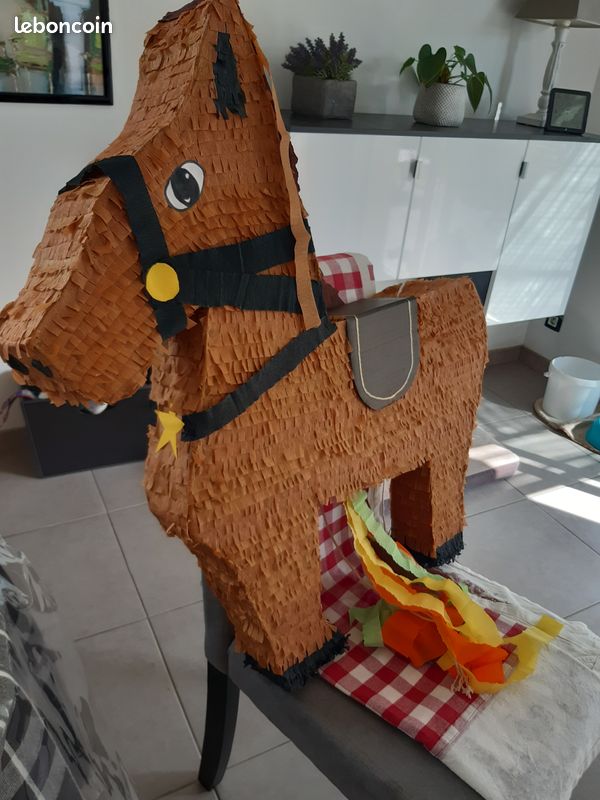 Piniata cheval (image 1)