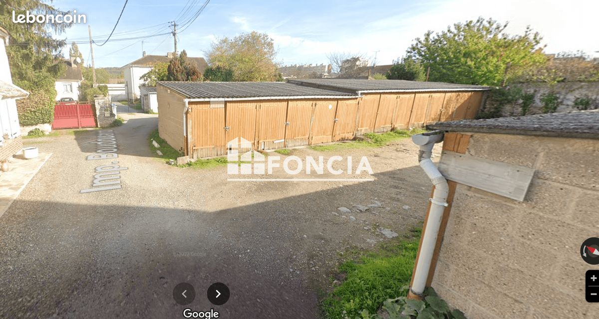 Garage · à Mantes-la-Jolie · 57 €/mois
