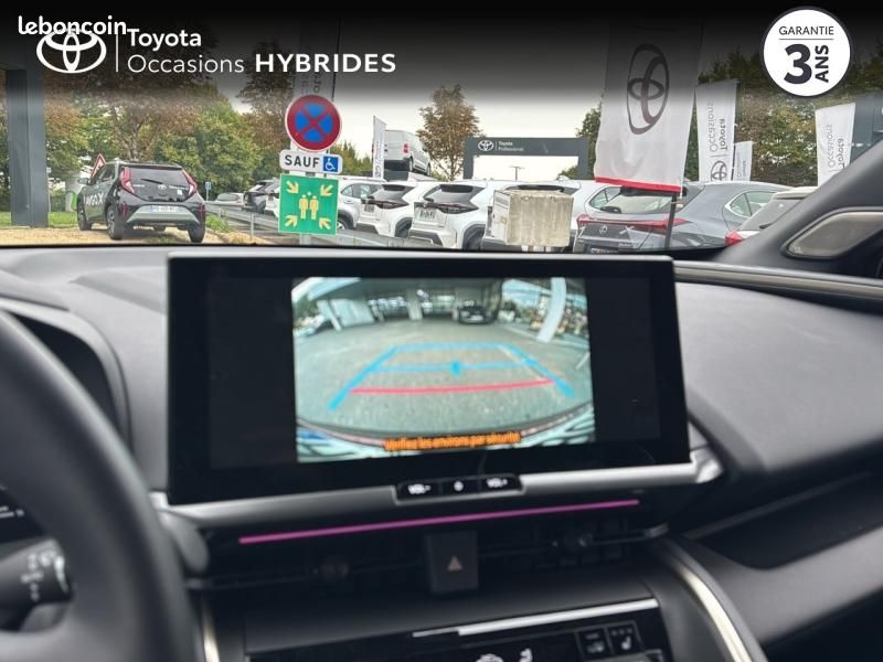 Toyota C-HR 1.8 Hybride 140ch Collection MY25 (image 16)