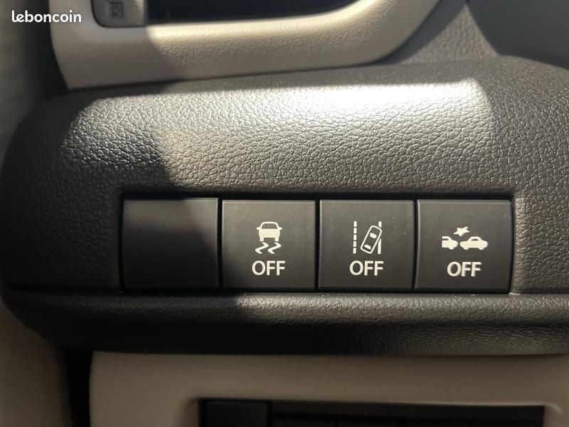 Suzuki Swift 1.2 Hybrid 83ch Avantage (image 26)
