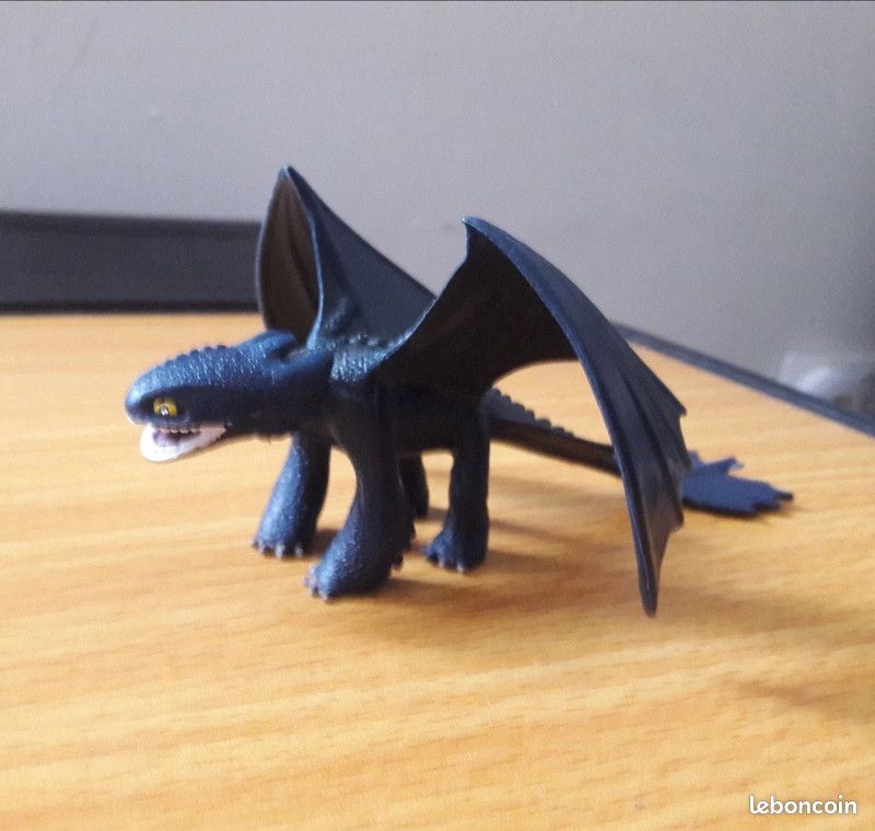 Lot 3 figurines Dragons (image 6)
