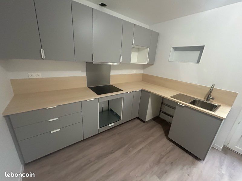 Maison 5 pièces 100 m² · à Terre-et-Marais · 100 m² · 820 €/mois