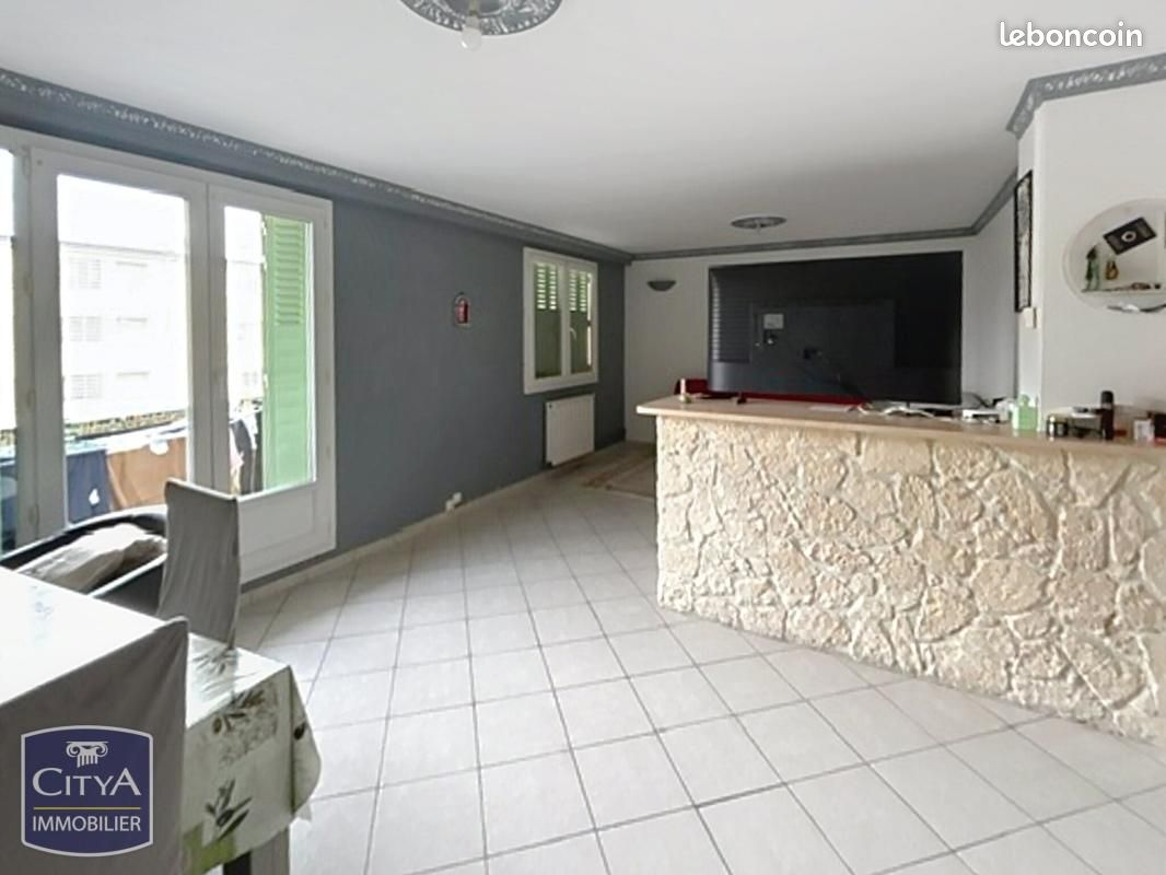 Appartement 3 pièces 68 m² · à Guilherand-Granges · 68 m² · 138 000 €
