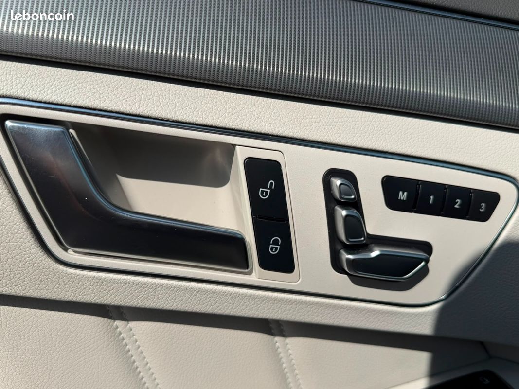 MERCEDES-BENZ Classe E Berline 220 CDi 2.1 CDI 16V DPF BlueEFFICIENCY 7G-TRONIC 170 cv - TOIT OUVRANT - SIEGES ELECTRIQUES (image 26)