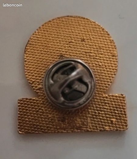 Pin's OM Marseille Jean-Pierre Papin Onze D'Or 1991 - Email, Occasion