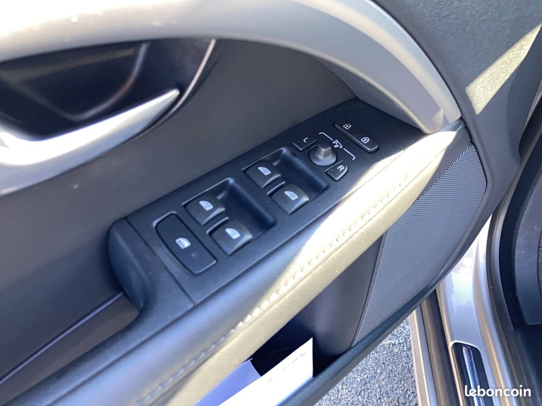 VOLVO V70 D4 181 ch Stop&Start Momentum Geartronic A (image 15)