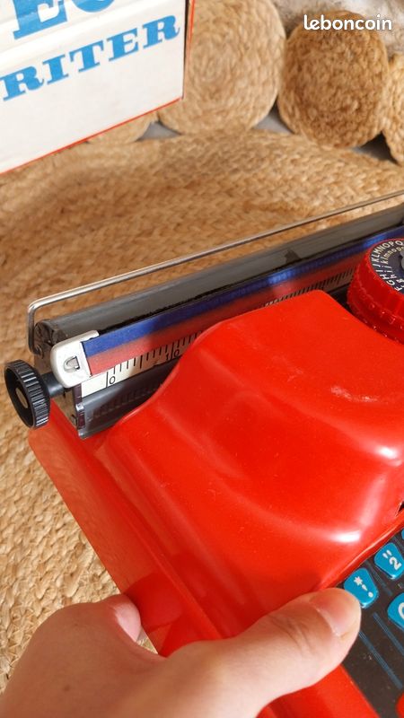 Simtype machine à écrire vintage de 1951