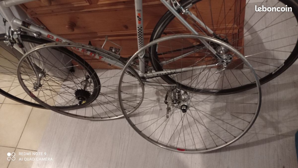 Vélo Peugeot PY 10 LC des année fin 70 début 80 (image 2)