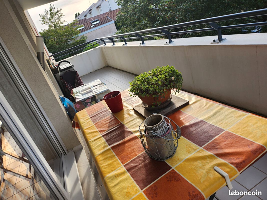 Appartement a louer decines-charpieu - 2 pièce(s) - 47 m2 - Surfyn