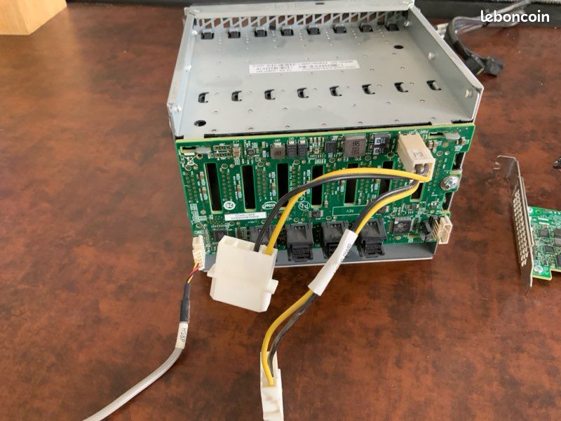 Kit pour sas serveur module 8 baies ssd (image 4)