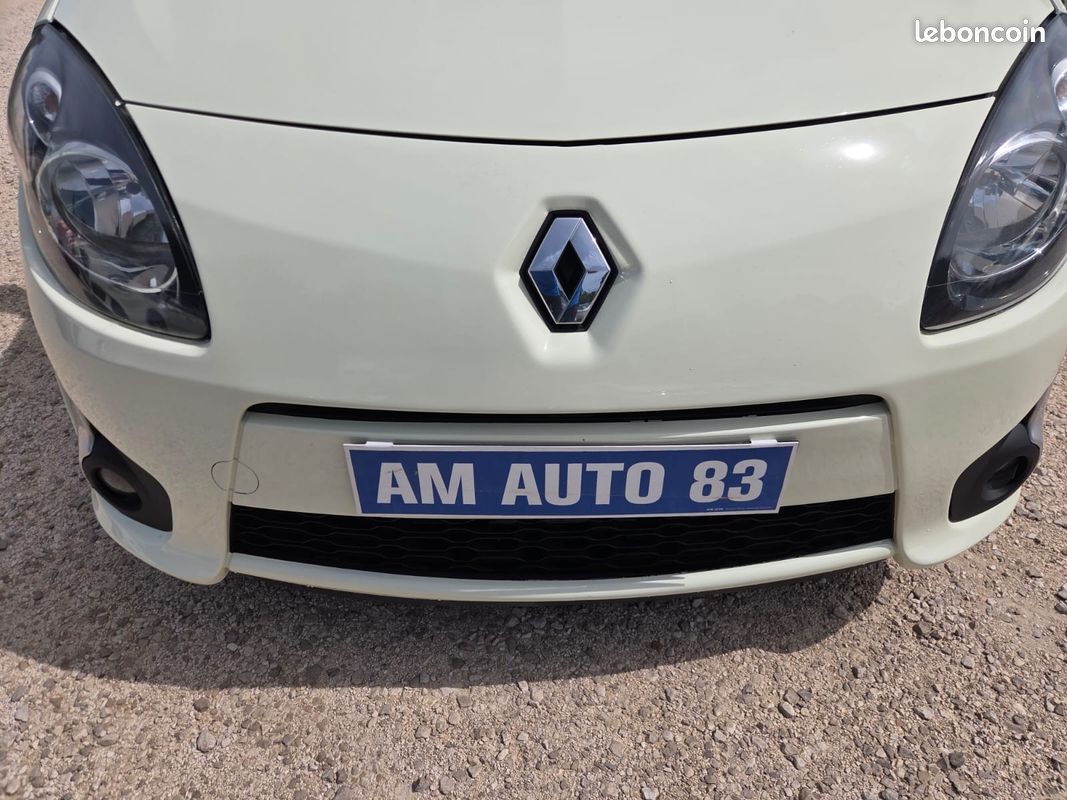RENAULT TWINGO II 1.2 LEV 16v 75 115g eco2 Dynamique (image 11)