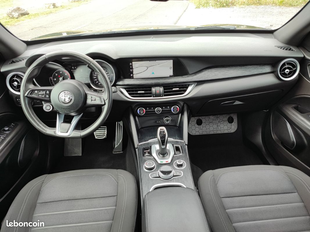 ALFA ROMEO STELVIO MY22 2.2 D 160 ch AT8 Super (image 9)