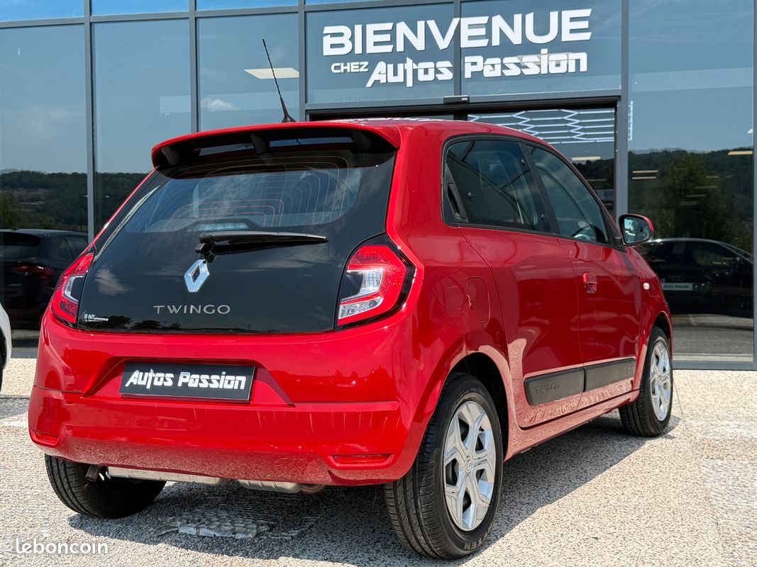 800 kms seulement renault twingo 1.0 sce 65 ch zen. 1ere main. 03/2021 (image 5)