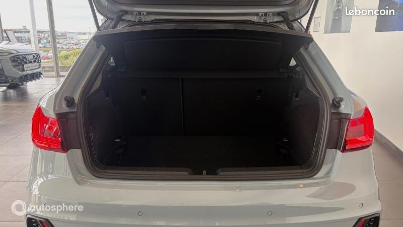 Audi A1 Sportback 35 TFSI 150ch S line S tronic 7 (image 8)