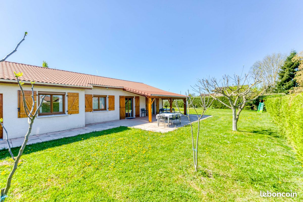 Maison 7 pièces 105 m² · à Mézériat · 105 m² · 249 000 €