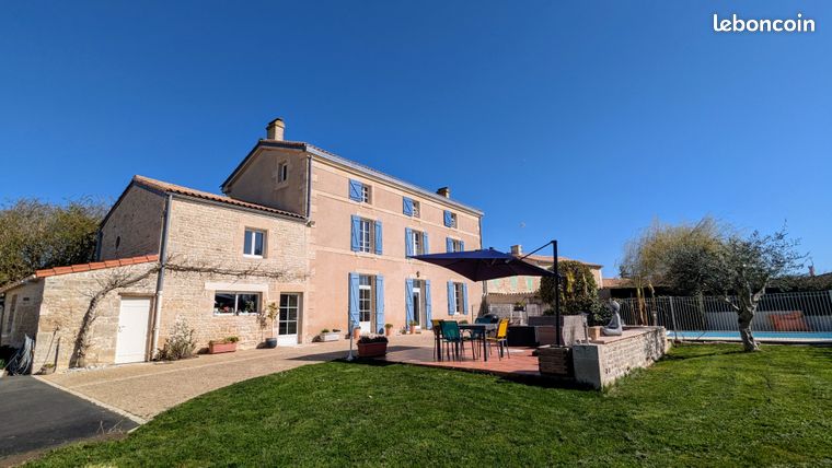 Propriété 7 pièces 250 m²