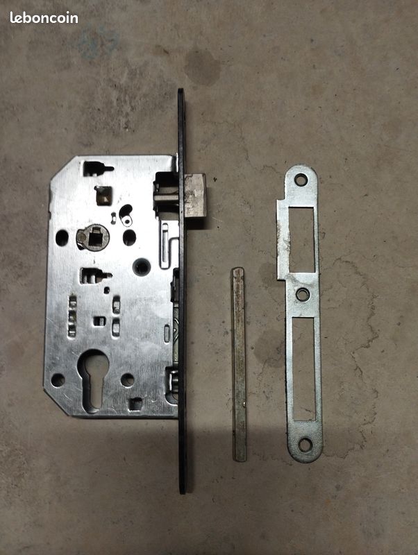 Gâche Inox Pour Serrure VACHETTE D450 / D45 - Neuf Sous Emballage D'origine