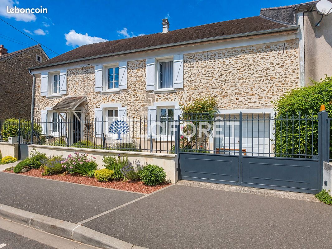 Maison 5 pièces 178 m² · à Rozay-en-Brie · 178 m² · 399 000 €
